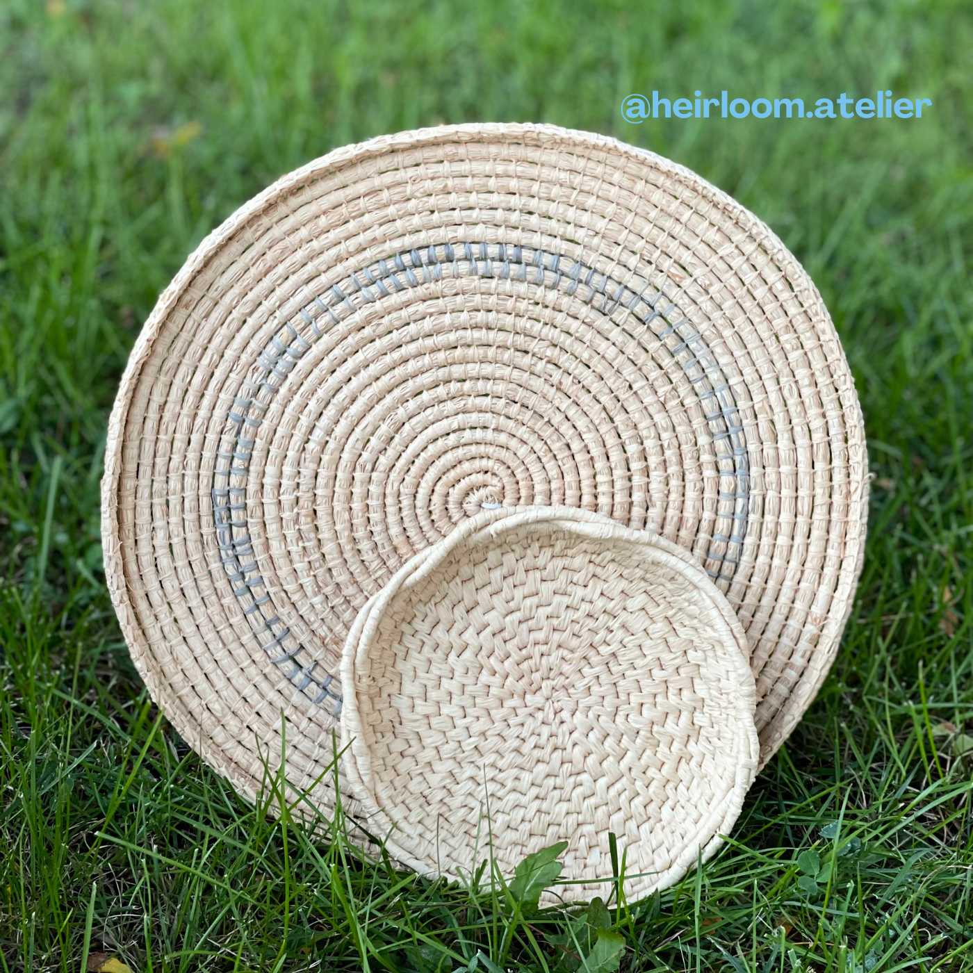 Weaving with Natural Raffia