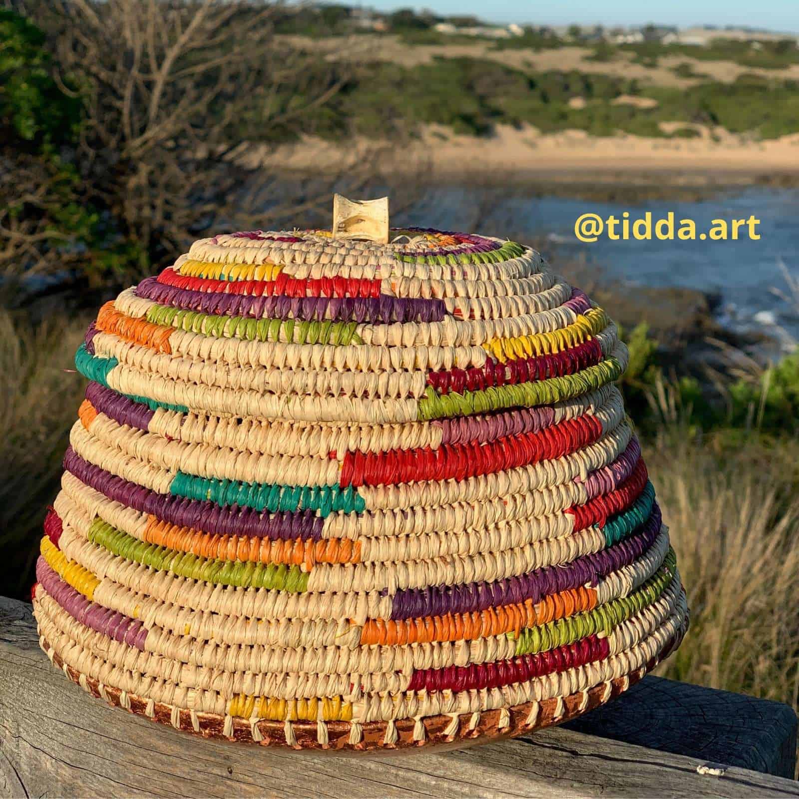 Define Raffia Basket Weaving with Nutscene Natural Raffia – ORA Fabulous Fibres