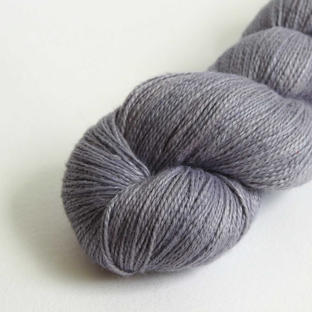 
                  
                    skein of linen yarn in slate. Linen yarn for knitting, weaving, crochet. Natural vegan yarn for summer, baby, socks.
                  
                