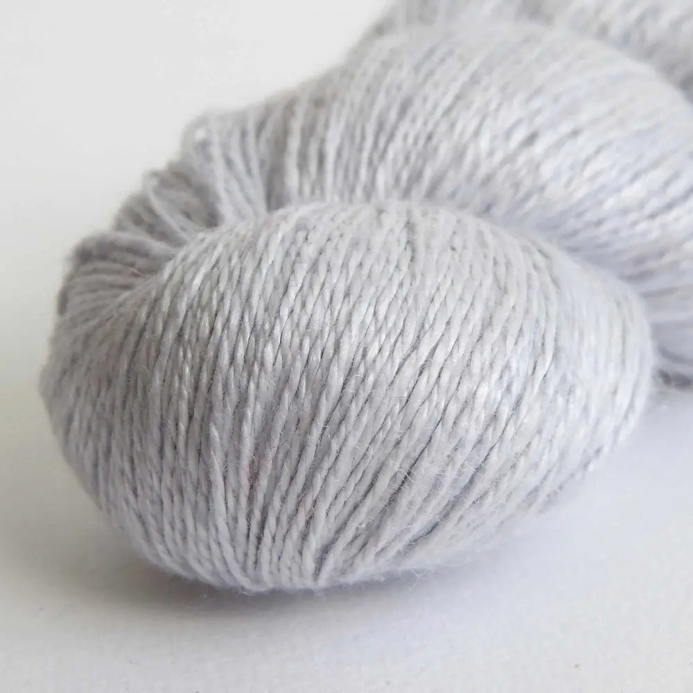 
                  
                    skein of linen yarn in silver. Linen yarn for knitting, weaving, crochet. Natural vegan yarn for summer, baby, socks.
                  
                