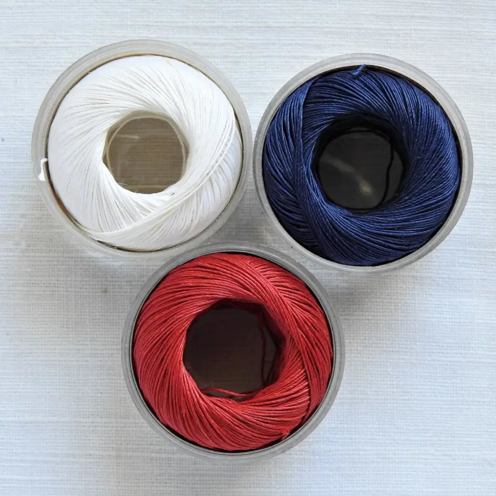 
                  
                    Waxed Linen for book binding, leather work, beading, jewellery, pearl stringing, embroidery and crafts. Maison Sajou Waxed Linen Thread
                  
                